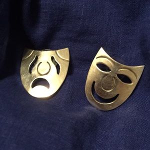 Dramatic Mask Pins